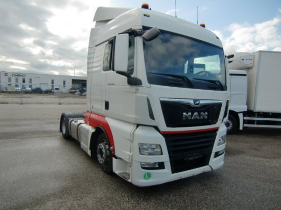 MAN TGX 18.460 XLX Low Deck, Automatik, E6, höhenverstellbare Sattelplatte - Sadulveok: pilt 3 MAN TGX 18.460 XLX Low Deck, Automatik, E6, höhenverstellbare Sattelplatte - Sadulveok: pilt 3