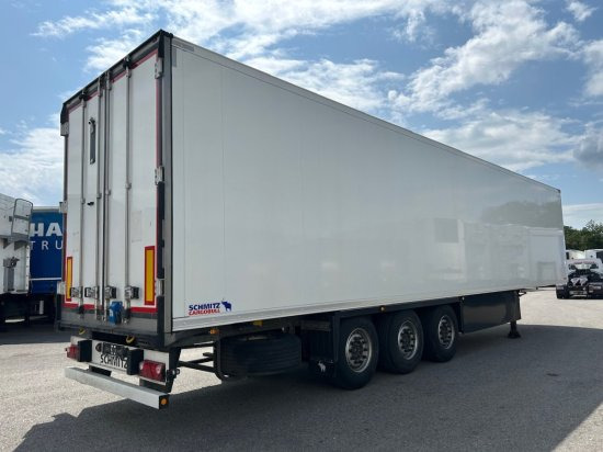 Schmitz SCB S3B Kühlauflieger, TK SLXi 300 - Isotermiline poolhaagis: pilt 5 Schmitz SCB S3B Kühlauflieger, TK SLXi 300 - Isotermiline poolhaagis: pilt 5
