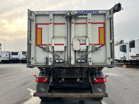 Schmitz SGF S3 Alu Kippmulde 36,5 m³, Liftachse, Hardoxboden, Rollplane, Podest - Kallur-poolhaagis: pilt 4 Schmitz SGF S3 Alu Kippmulde 36,5 m³, Liftachse, Hardoxboden, Rollplane, Podest - Kallur-poolhaagis: pilt 4