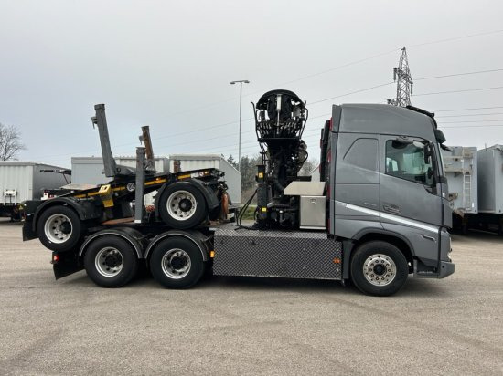 Volvo FH 16 650 6x4 Langholzzug + Doll M2K-9L Nachläufer mit Palfinger Epsilon S260C96, I-Shift, Retarder, - Metsaveok, Kraanaga veoauto: pilt 4 Volvo FH 16 650 6x4 Langholzzug + Doll M2K-9L Nachläufer mit Palfinger Epsilon S260C96, I-Shift, Retarder, - Metsaveok, Kraanaga veoauto: pilt 4