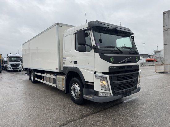 Volvo FM 420, Schlafkabine Koffer mit Ladebordwand - Kasti veoauto: pilt 3 Volvo FM 420, Schlafkabine Koffer mit Ladebordwand - Kasti veoauto: pilt 3
