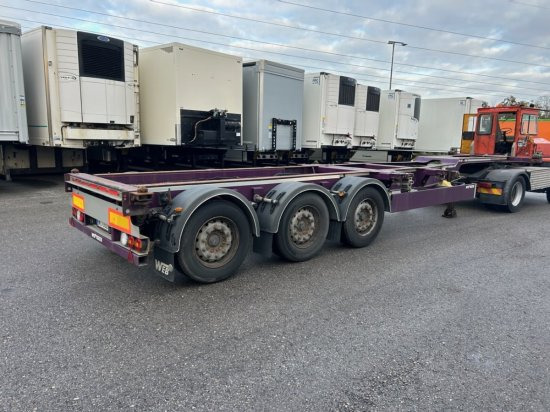 Web Trailer LPRS24 Heckschieber 1x20 ft 2x20 ft 1x40 ft 3 Stück verfügbar - Konteinerveduk/ Tõstukiga poolhaagis: pilt 5 Web Trailer LPRS24 Heckschieber 1x20 ft 2x20 ft 1x40 ft 3 Stück verfügbar - Konteinerveduk/ Tõstukiga poolhaagis: pilt 5