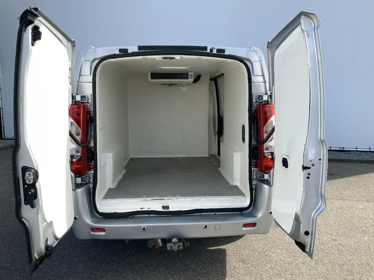 Citroen Jumpy 2.0 HDI L2H1 Koelauto werkt 100% Dag & Nacht Airco - Tarbesõiduk külmik: pilt 4 Citroen Jumpy 2.0 HDI L2H1 Koelauto werkt 100% Dag & Nacht Airco - Tarbesõiduk külmik: pilt 4