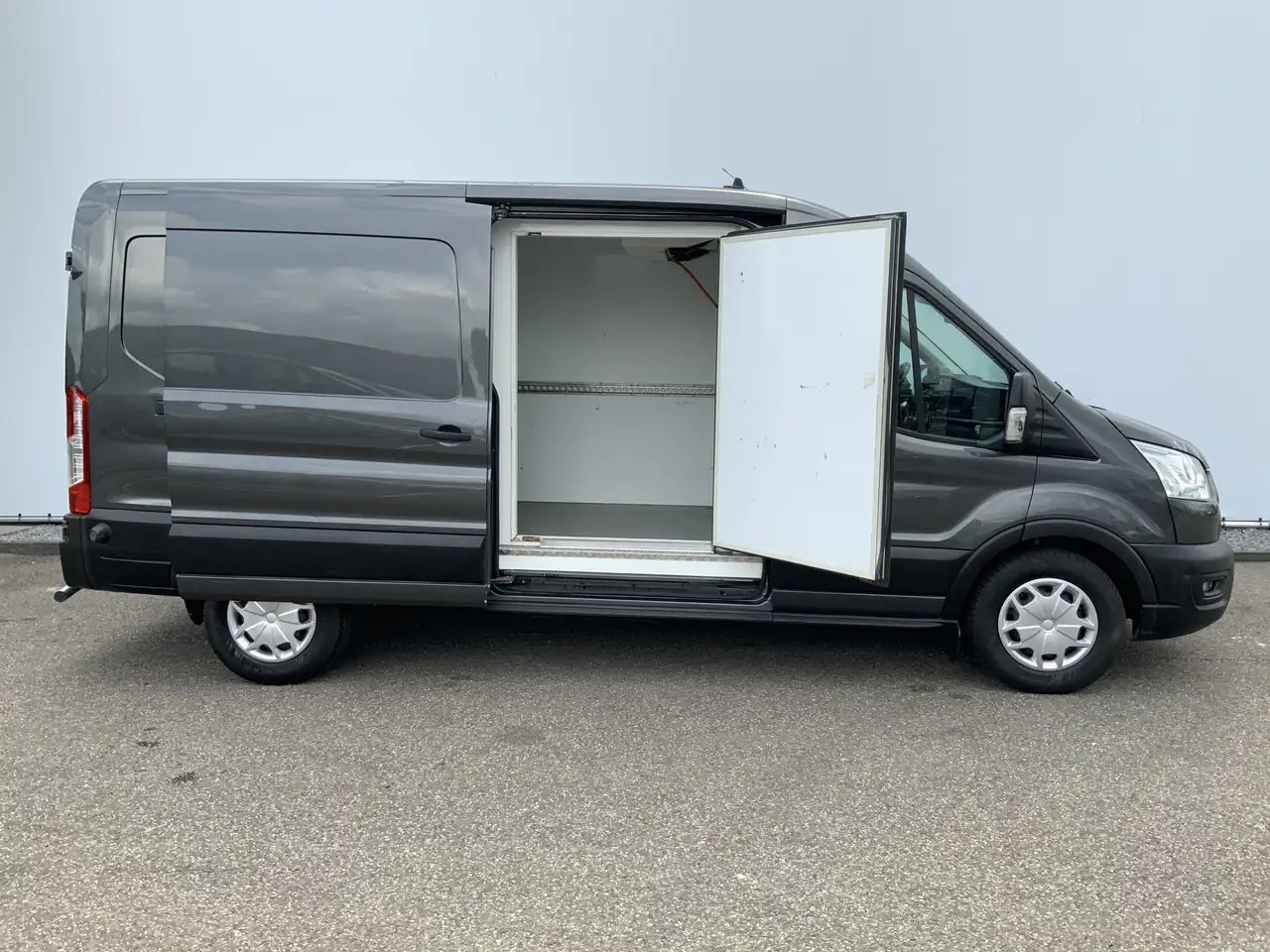 Ford Transit 350 2.0 TDCI L3H2 Trend Koelauto & Vries Automaat - Kaubik: pilt 4 Ford Transit 350 2.0 TDCI L3H2 Trend Koelauto & Vries Automaat - Kaubik: pilt 4