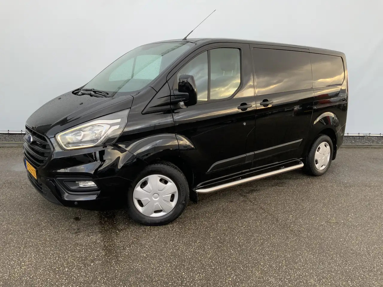 Ford Transit Custom 280 2.0 TDCI L1H1 Automaat Dub Schuifdeur Side Bar - Kaubik: pilt 1 Ford Transit Custom 280 2.0 TDCI L1H1 Automaat Dub Schuifdeur Side Bar - Kaubik: pilt 1