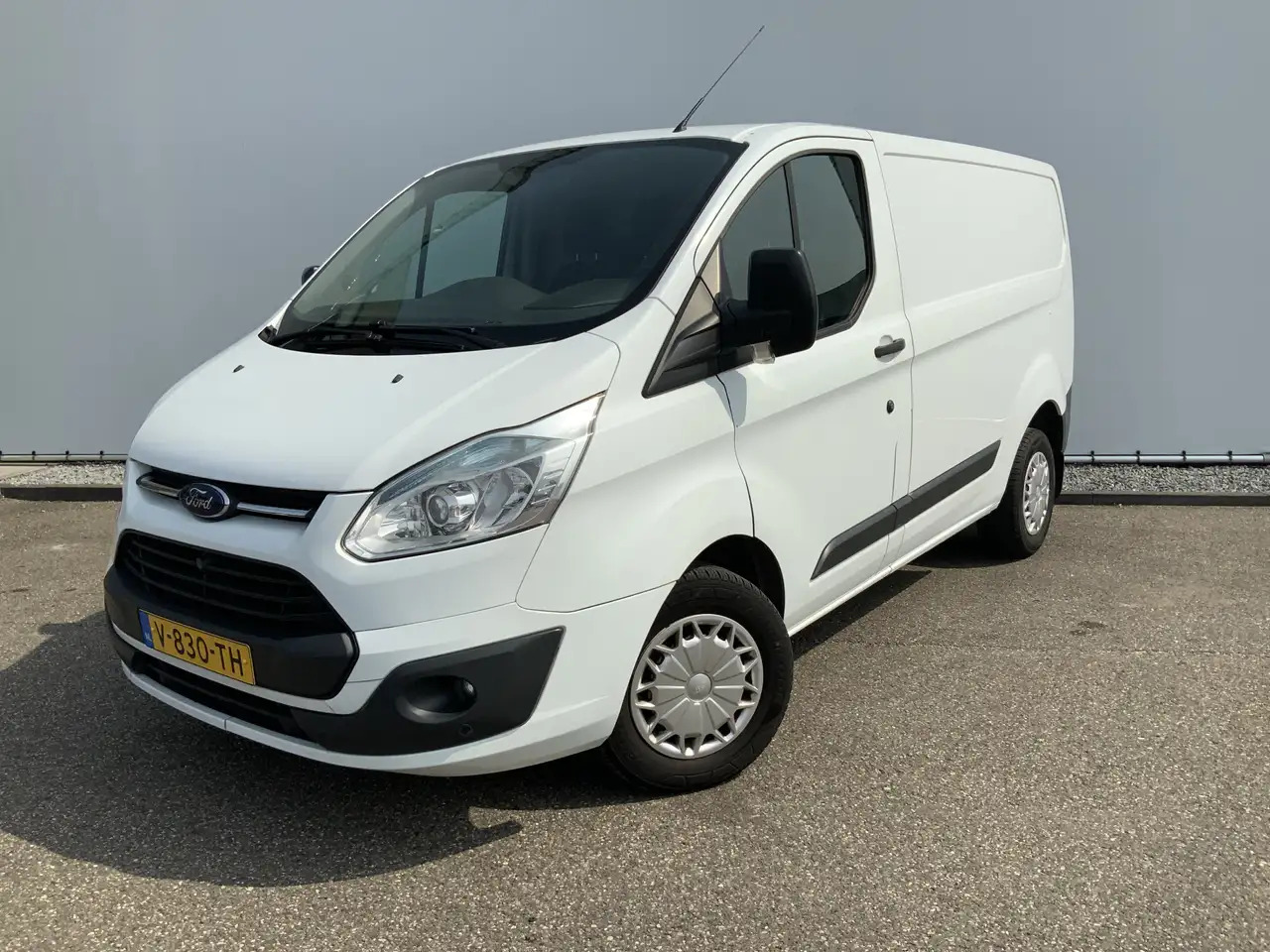 Ford Transit Custom 290 2.2 TDCI L1H2 Trend Airco Cruise 3 Zits Trekha - Kaubik: pilt 1 Ford Transit Custom 290 2.2 TDCI L1H2 Trend Airco Cruise 3 Zits Trekha - Kaubik: pilt 1