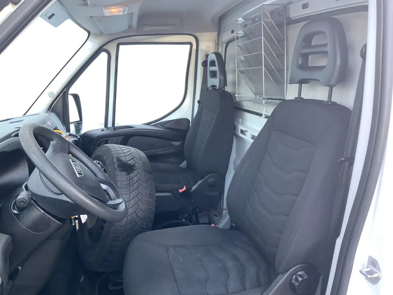 Iveco Daily 35S13 2.3 345 IJswagen -0.40 gr 10 deuren Euro 5 B - Tarbesõiduk külmik: pilt 5 Iveco Daily 35S13 2.3 345 IJswagen -0.40 gr 10 deuren Euro 5 B - Tarbesõiduk külmik: pilt 5