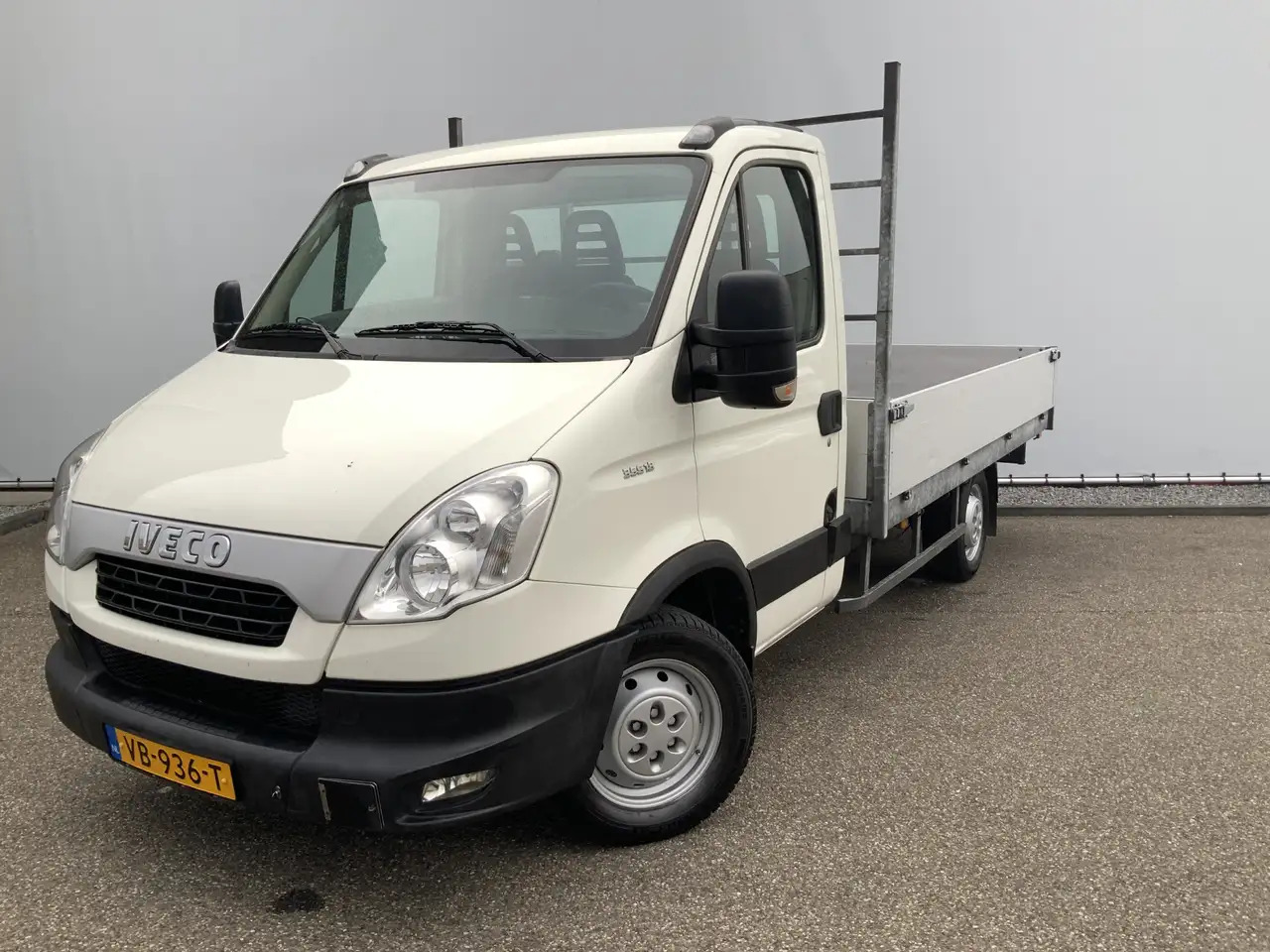 Iveco Daily 35S13 D 345 Pick Up Airco 3 Zits Trekhaak 3500 kg - Madelauto: pilt 1 Iveco Daily 35S13 D 345 Pick Up Airco 3 Zits Trekhaak 3500 kg - Madelauto: pilt 1