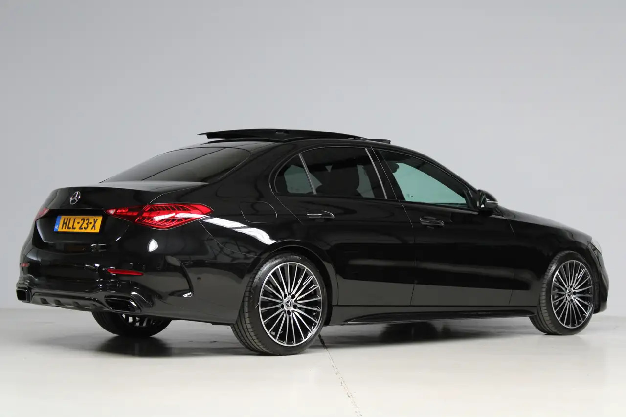 Mercedes-Benz C-klasse AMG-line (Nightpakket, Sfeerverlichting, - Sedaan: pilt 2 Mercedes-Benz C-klasse AMG-line (Nightpakket, Sfeerverlichting, - Sedaan: pilt 2