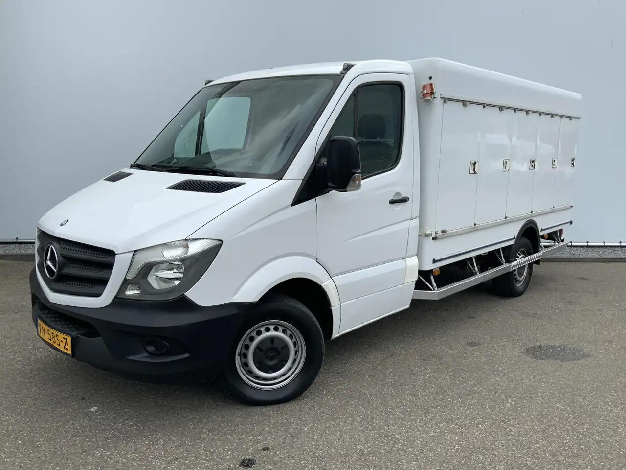 Mercedes-Benz Sprinter 310 2.2 CDI 366 ijswagen 40 gr _0 Deuren 10 Euro 5 - Tarbesõiduk külmik: pilt 1 Mercedes-Benz Sprinter 310 2.2 CDI 366 ijswagen 40 gr _0 Deuren 10 Euro 5 - Tarbesõiduk külmik: pilt 1