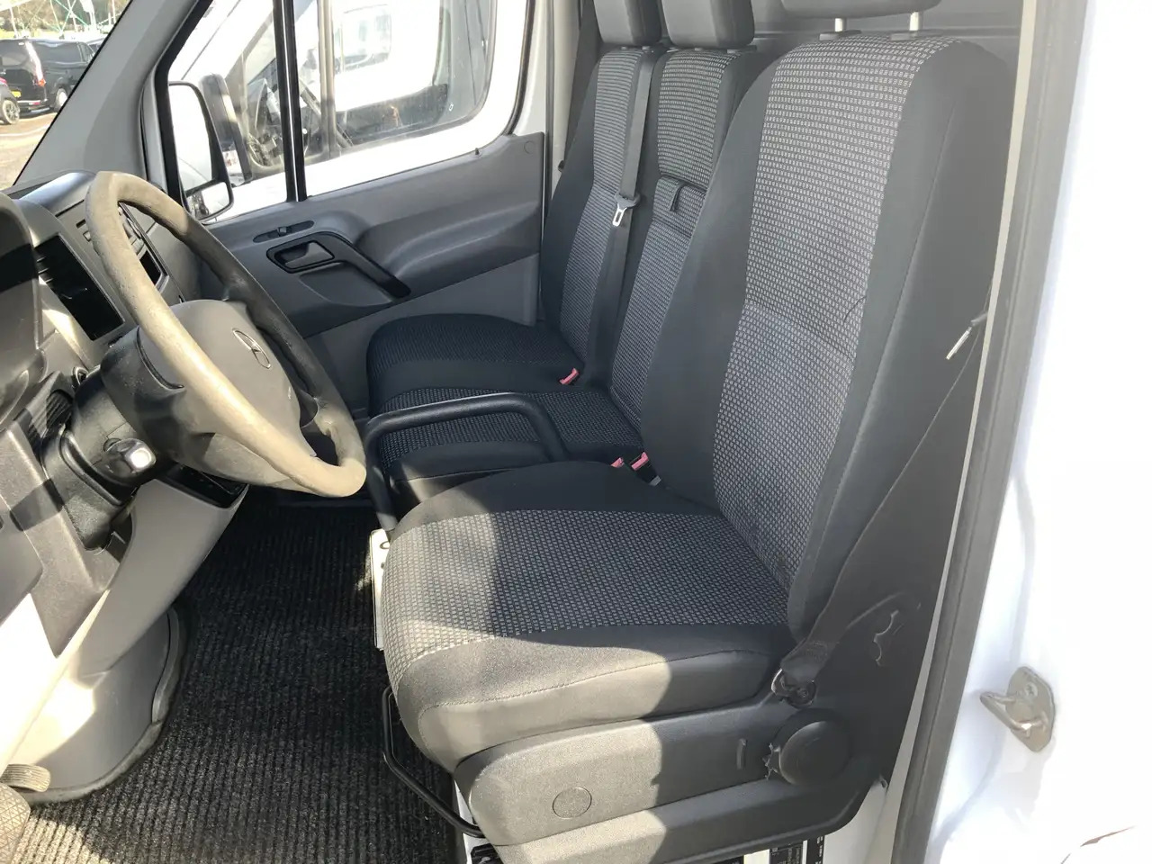Mercedes-Benz Sprinter 311 2.2 CDI 366 L2H1 Automaat 3 Zits Trekaak 2800k - Kaubik: pilt 3 Mercedes-Benz Sprinter 311 2.2 CDI 366 L2H1 Automaat 3 Zits Trekaak 2800k - Kaubik: pilt 3