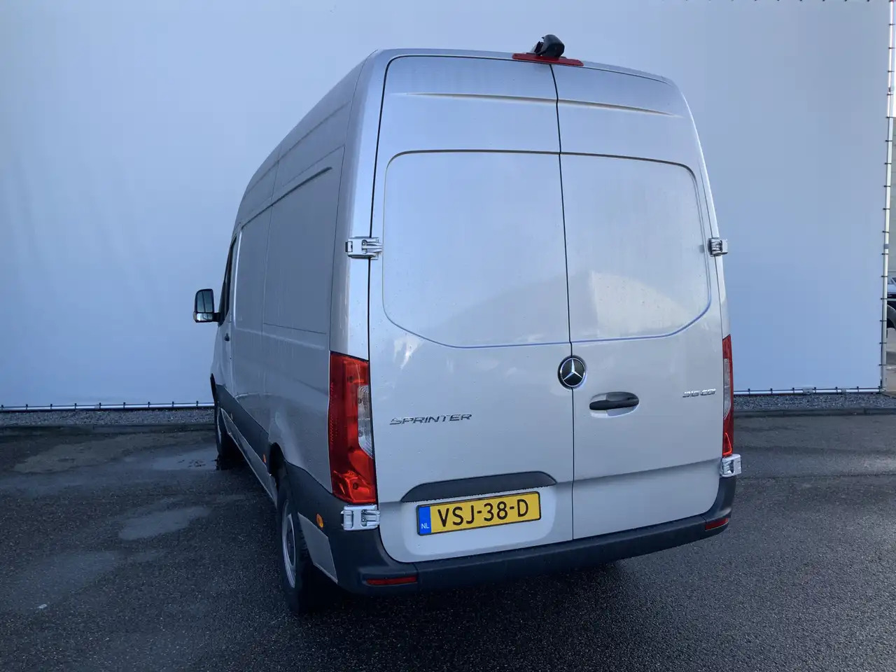 Mercedes-Benz Sprinter 315 1.9 CDI L2H2 Automaat 3 Zits Airco Navi Camera - Kaubik: pilt 2 Mercedes-Benz Sprinter 315 1.9 CDI L2H2 Automaat 3 Zits Airco Navi Camera - Kaubik: pilt 2