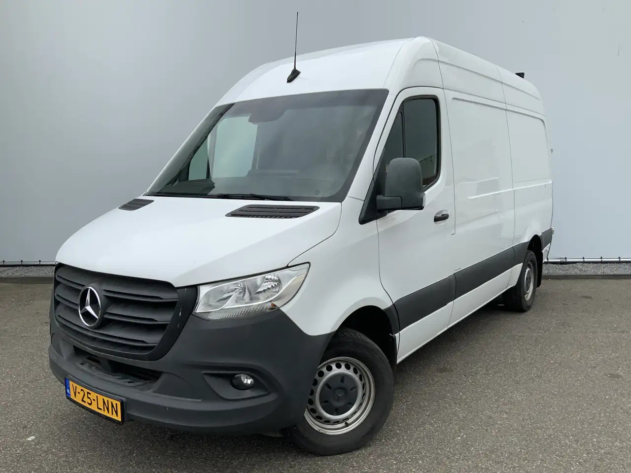 Mercedes-Benz Sprinter 316 2.2 CDI L2H2 Airco Cruise Camera Navi Trekhaak - Kaubik: pilt 1 Mercedes-Benz Sprinter 316 2.2 CDI L2H2 Airco Cruise Camera Navi Trekhaak - Kaubik: pilt 1