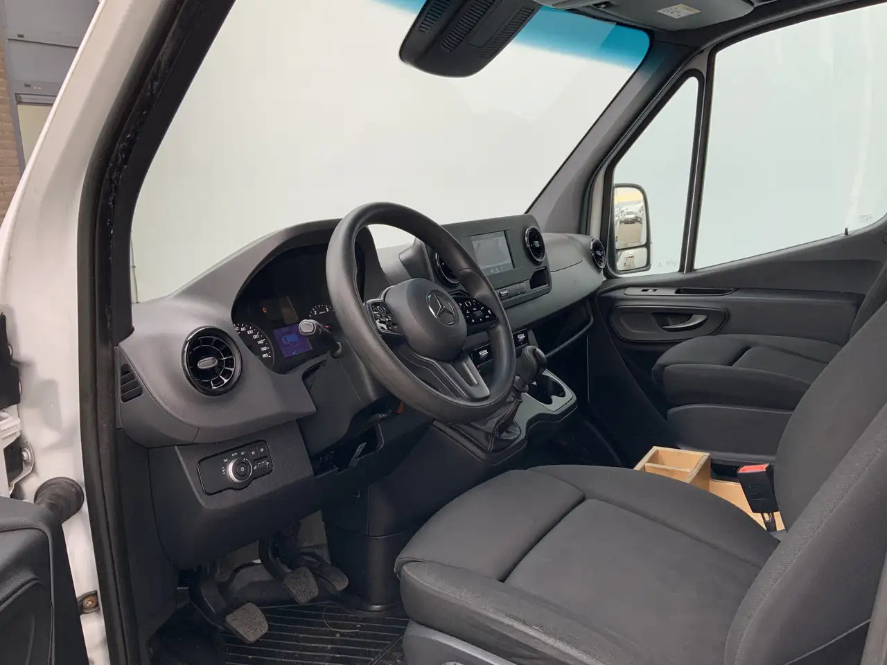 Mercedes-Benz Sprinter 316 2.2 CDI L2H2 Airco Cruise Camera Navi Trekhaak - Kaubik: pilt 4 Mercedes-Benz Sprinter 316 2.2 CDI L2H2 Airco Cruise Camera Navi Trekhaak - Kaubik: pilt 4