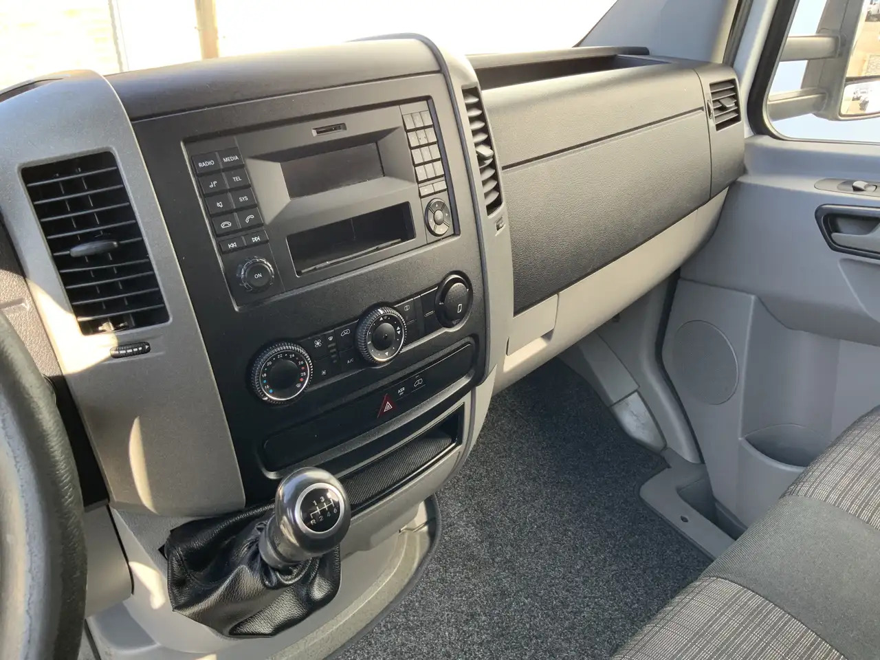 Mercedes-Benz Sprinter 513 2.2 CDI 432 Meubelbak&Lift Airco Cruise 3 Zits - Tarbesõiduk furgoon: pilt 5 Mercedes-Benz Sprinter 513 2.2 CDI 432 Meubelbak&Lift Airco Cruise 3 Zits - Tarbesõiduk furgoon: pilt 5