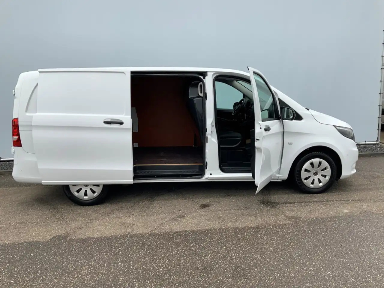 Mercedes-Benz Vito 110 CDI L2 Airco Cruise 2 Zits Euro 6 - Kaubik: pilt 5 Mercedes-Benz Vito 110 CDI L2 Airco Cruise 2 Zits Euro 6 - Kaubik: pilt 5