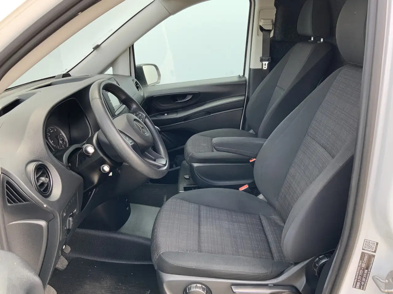 Mercedes-Benz Vito 110 CDI L2 Airco Cruise Navi Scherm Dakrail Euro 6 - Väike kaubik: pilt 4 Mercedes-Benz Vito 110 CDI L2 Airco Cruise Navi Scherm Dakrail Euro 6 - Väike kaubik: pilt 4