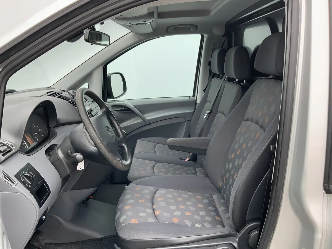Mercedes-Benz Vito 111 CDI 320 Lang HD Amigo Koel Vries Werkt 100% 3 - Tarbesõiduk külmik: pilt 5 Mercedes-Benz Vito 111 CDI 320 Lang HD Amigo Koel Vries Werkt 100% 3 - Tarbesõiduk külmik: pilt 5
