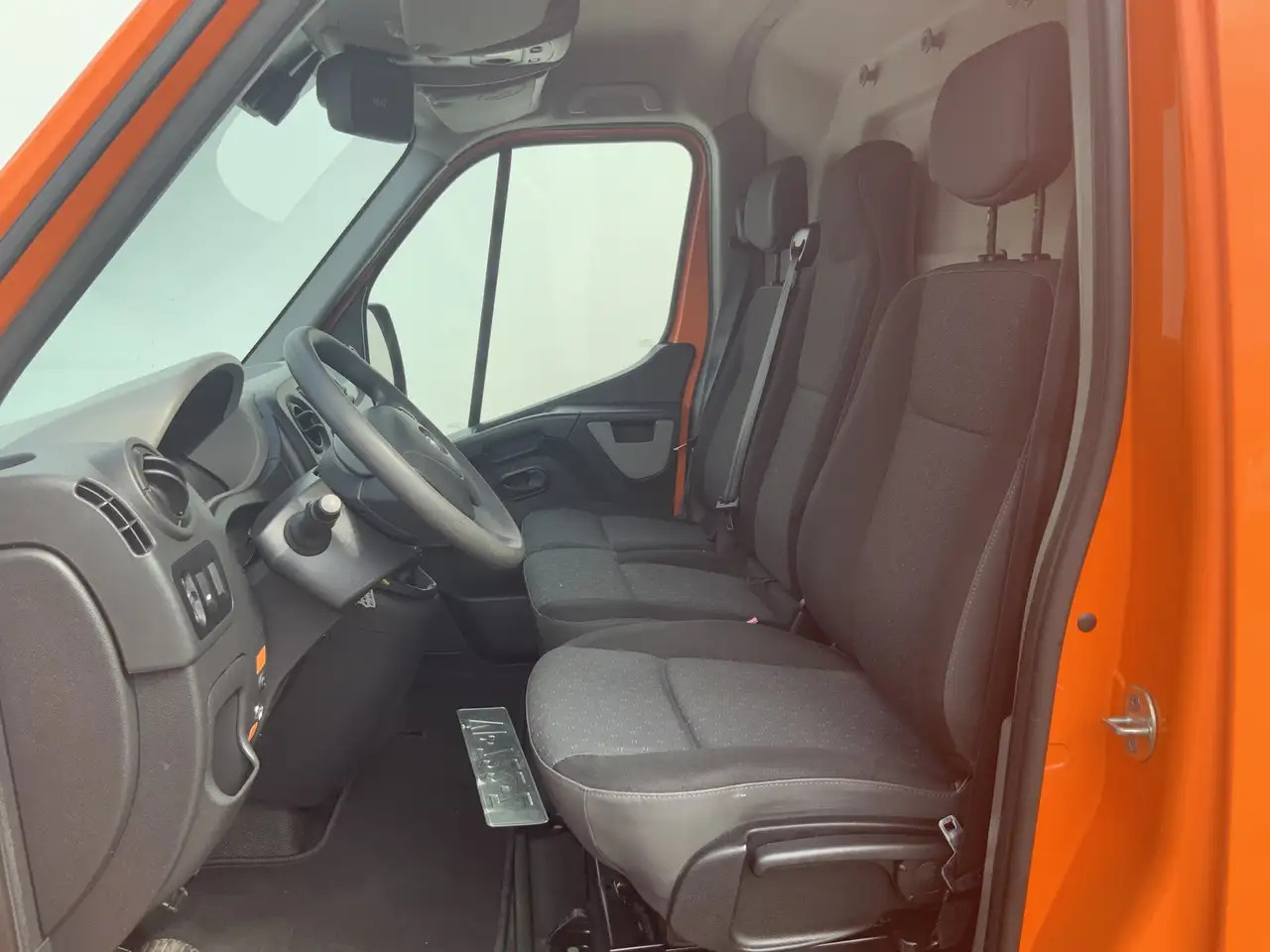 Opel Movano 2.3 CDTI L2H3 Airco Cruise 3 Zits Trekhaak 2500 kg - Muu seadmestik: pilt 4 Opel Movano 2.3 CDTI L2H3 Airco Cruise 3 Zits Trekhaak 2500 kg - Muu seadmestik: pilt 4