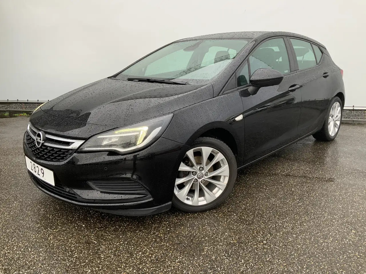Opel Astra 1.6 BiTurbo Business Executive Airco Cruise Navi A - Luukpära: pilt 1 Opel Astra 1.6 BiTurbo Business Executive Airco Cruise Navi A - Luukpära: pilt 1