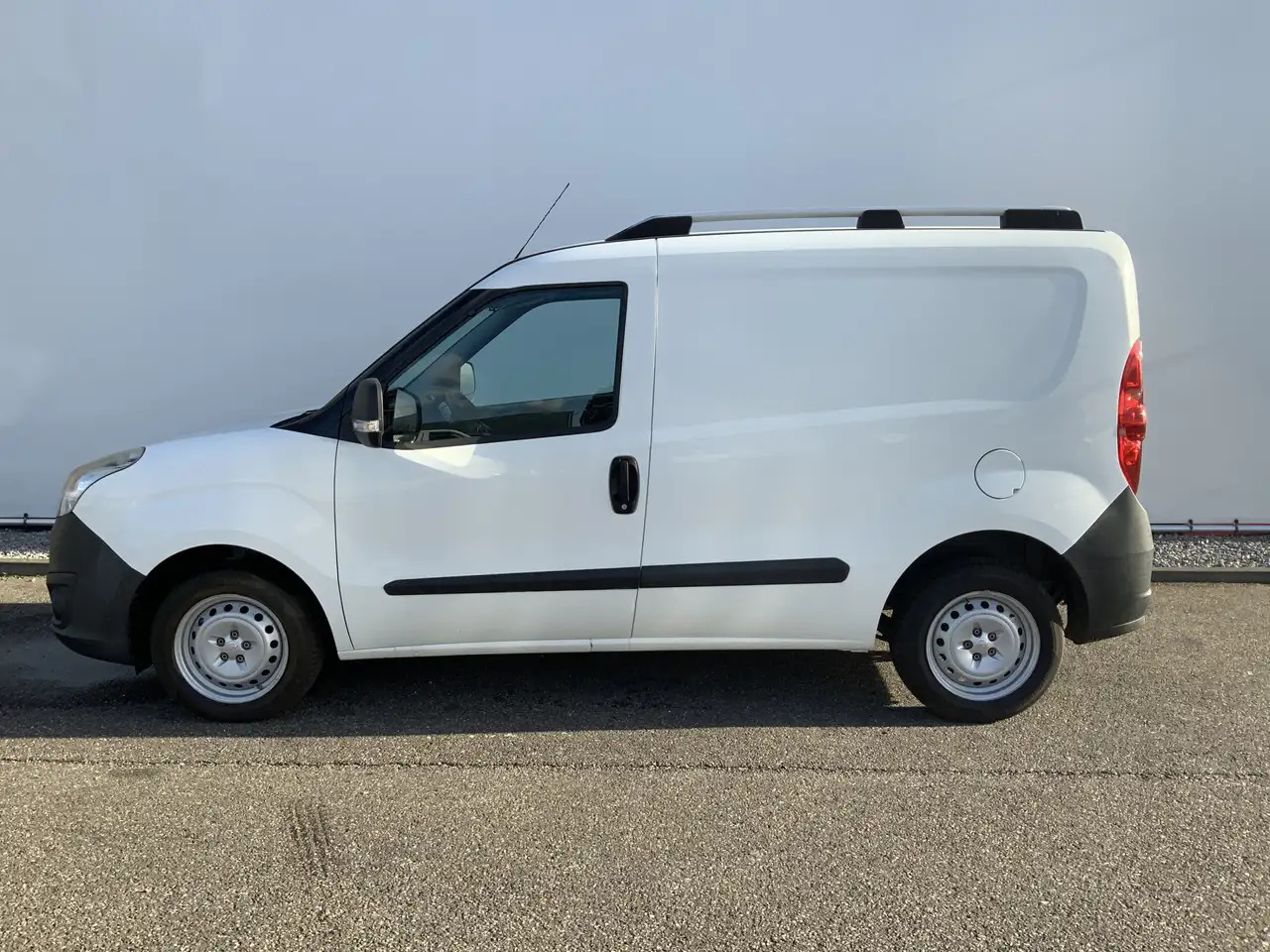 Opel Combo 1.3 CDTi L1H1 ecoFLEX Edition Airco Trekhaak 1000 - Väike kaubik: pilt 3 Opel Combo 1.3 CDTi L1H1 ecoFLEX Edition Airco Trekhaak 1000 - Väike kaubik: pilt 3