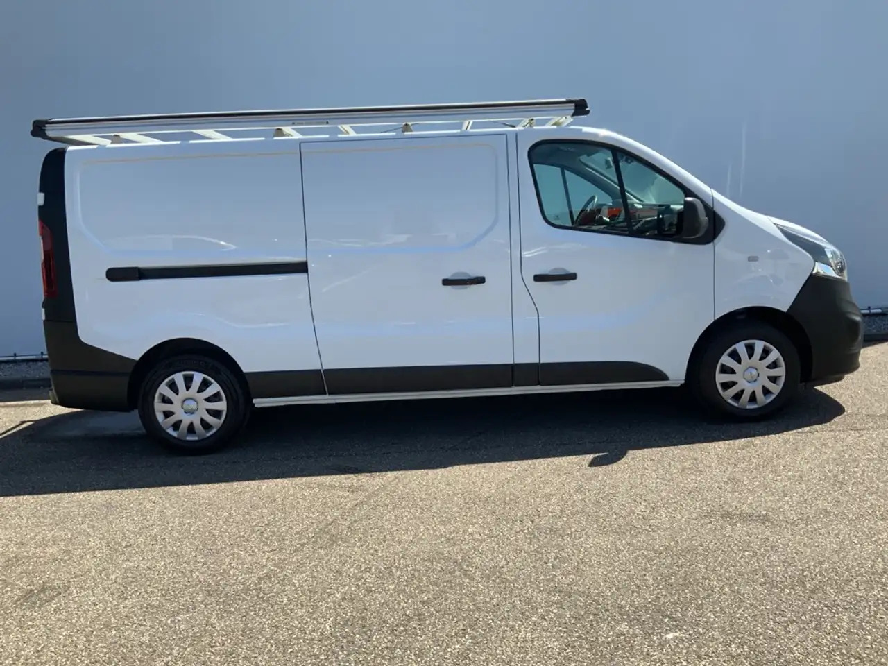Opel Vivaro 1.6 CDTI L2H1 Edition EcoFlex Airco Cruise Imperia - Kaubik: pilt 3 Opel Vivaro 1.6 CDTI L2H1 Edition EcoFlex Airco Cruise Imperia - Kaubik: pilt 3