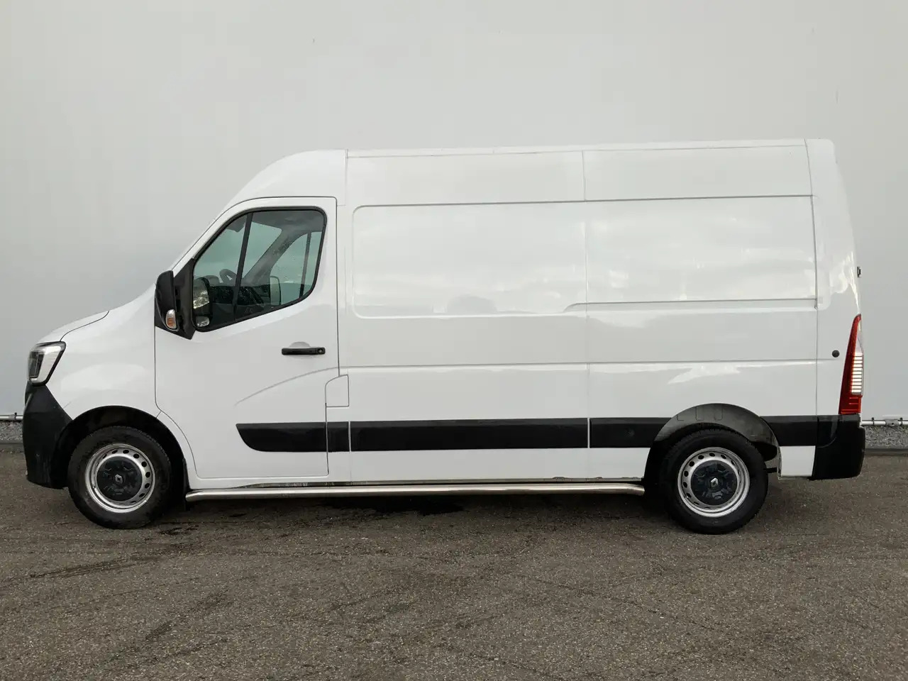 Renault Master T35 2.3 dCi 135 L2H2 Airco Cruise 3 Zits Camera Na - Kaubik: pilt 3 Renault Master T35 2.3 dCi 135 L2H2 Airco Cruise 3 Zits Camera Na - Kaubik: pilt 3