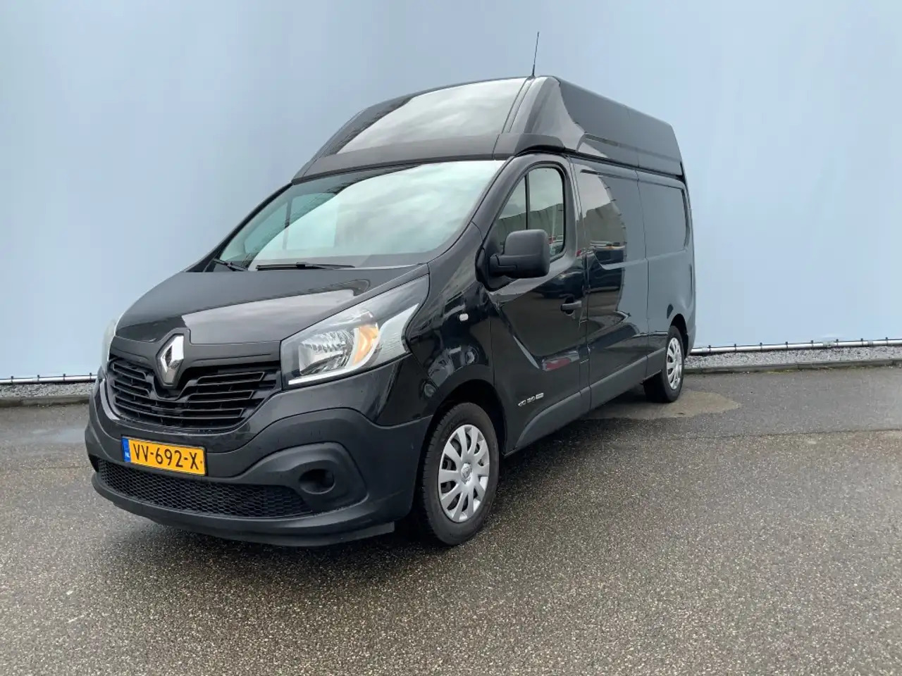 Renault Trafic 1.6 dCi T29 L2H2 Comfort Energy Airco Cruise 3 Zit - Kaubik: pilt 1 Renault Trafic 1.6 dCi T29 L2H2 Comfort Energy Airco Cruise 3 Zit - Kaubik: pilt 1