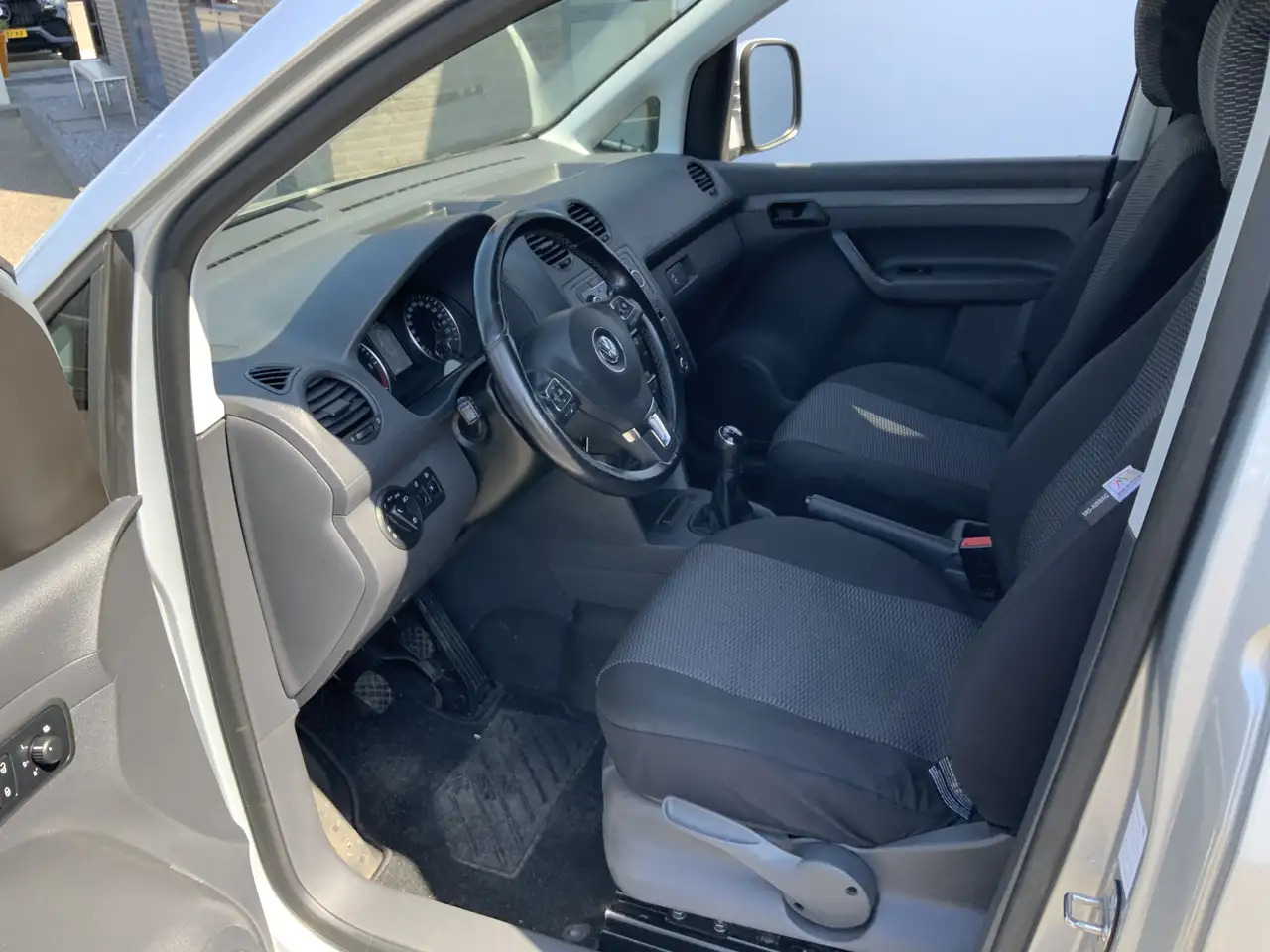 Volkswagen Caddy 1.6 TDI Airco Imperiaal Trekhaak 1400 kg navi Crui - Väike kaubik: pilt 4 Volkswagen Caddy 1.6 TDI Airco Imperiaal Trekhaak 1400 kg navi Crui - Väike kaubik: pilt 4