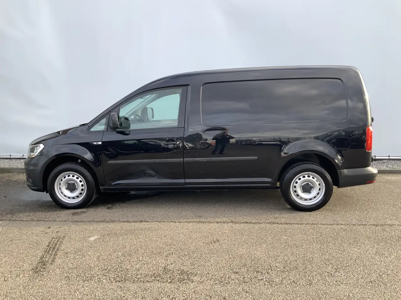 Volkswagen Caddy 2.0 TDI L2H1 BMT Maxi Highline Maxi Rond Om Schade - Väike kaubik: pilt 3 Volkswagen Caddy 2.0 TDI L2H1 BMT Maxi Highline Maxi Rond Om Schade - Väike kaubik: pilt 3