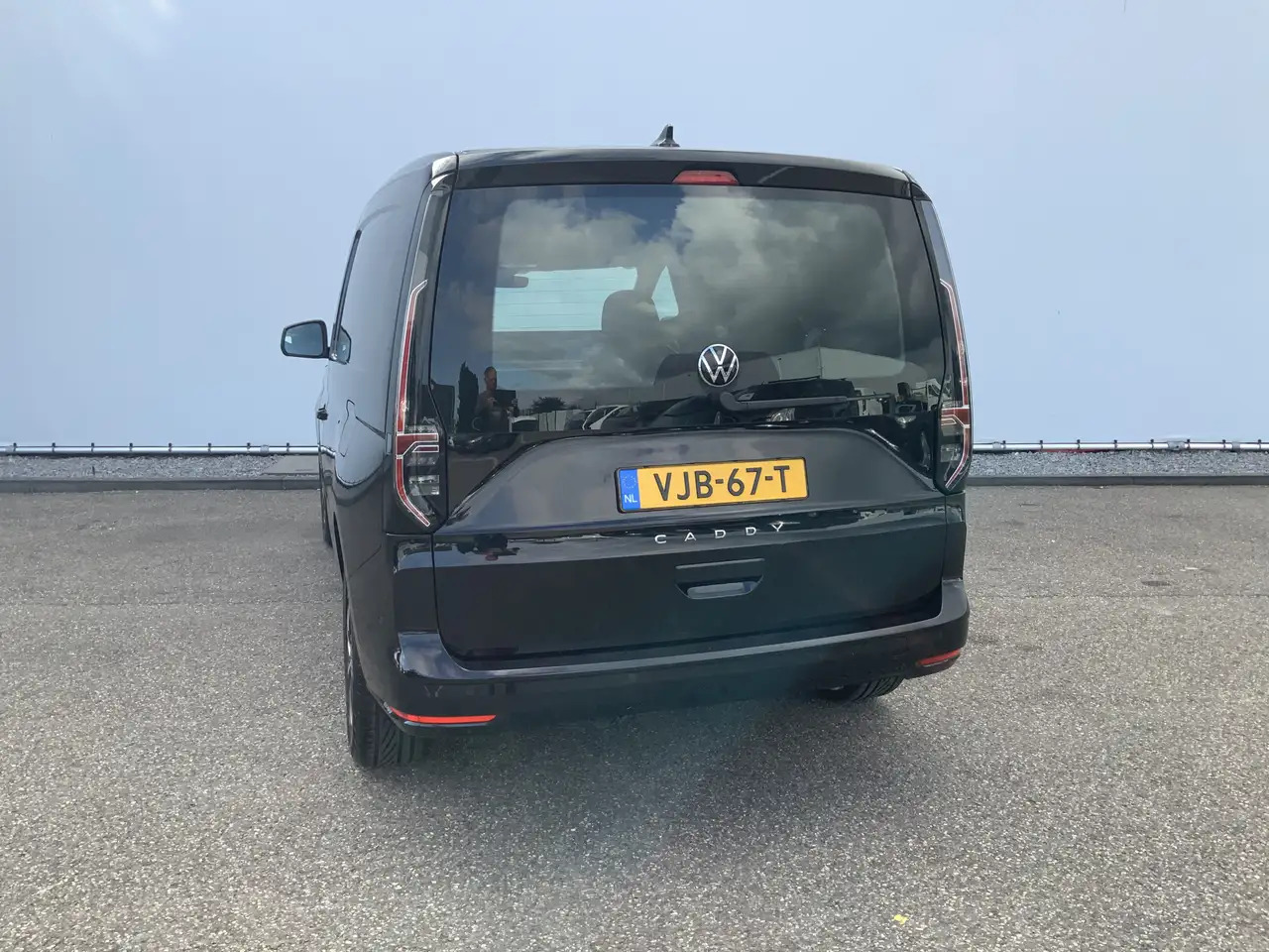 Volkswagen Caddy Cargo 2.0 TDI 1st Edition Automaat Airco Cruise Le - Väike kaubik: pilt 2 Volkswagen Caddy Cargo 2.0 TDI 1st Edition Automaat Airco Cruise Le - Väike kaubik: pilt 2