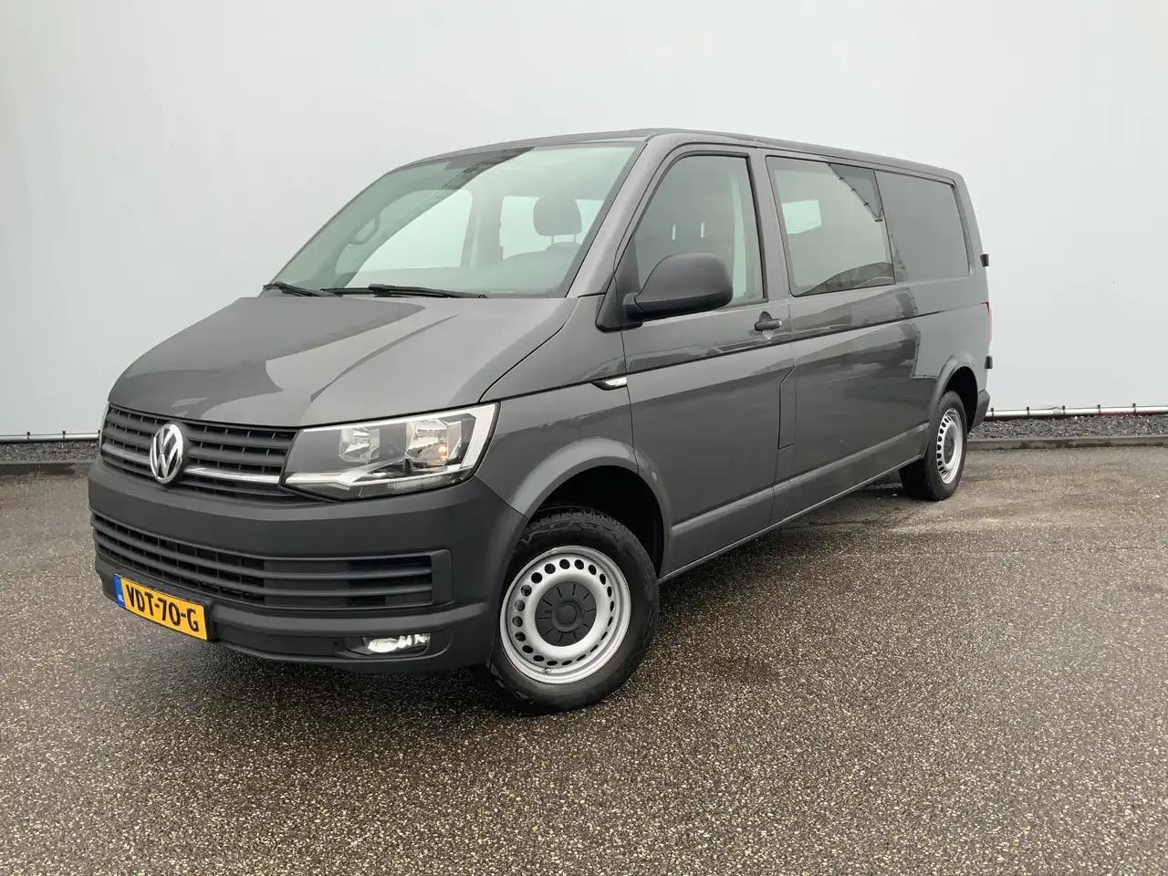 Volkswagen T6 Transporter 2.0 TDI L2H1 DC Comfortline Plus Dub Cab Cruise 5 - Meeskonnaauto: pilt 1 Volkswagen T6 Transporter 2.0 TDI L2H1 DC Comfortline Plus Dub Cab Cruise 5 - Meeskonnaauto: pilt 1