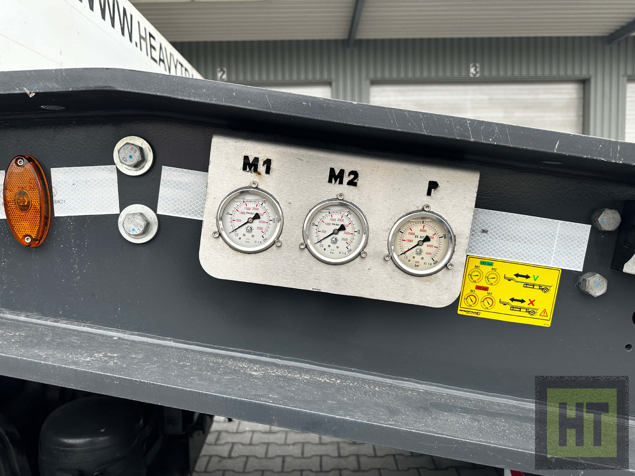 Faymonville 5-Achs-Tele-Semi-Halbachsen-Twinaxle-hydr Rampen - Madal platvormpoolhaagis: pilt 3 Faymonville 5-Achs-Tele-Semi-Halbachsen-Twinaxle-hydr Rampen - Madal platvormpoolhaagis: pilt 3