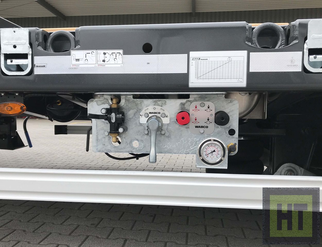 Faymonville MAX Trailer 4-Achs-Tele-Semi-Rampen-nachlaufgelenkt - Madal platvormpoolhaagis: pilt 3 Faymonville MAX Trailer 4-Achs-Tele-Semi-Rampen-nachlaufgelenkt - Madal platvormpoolhaagis: pilt 3