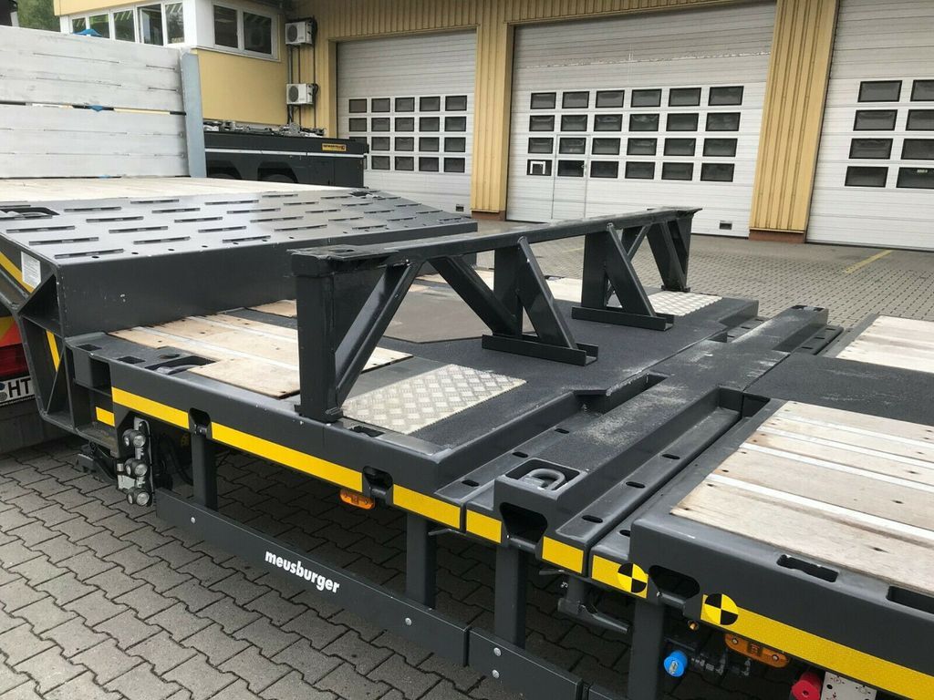 Meusburger 3-Achs-Semi-Satteltieflader Roadrunner Industrie - Madal platvormpoolhaagis: pilt 5 Meusburger 3-Achs-Semi-Satteltieflader Roadrunner Industrie - Madal platvormpoolhaagis: pilt 5