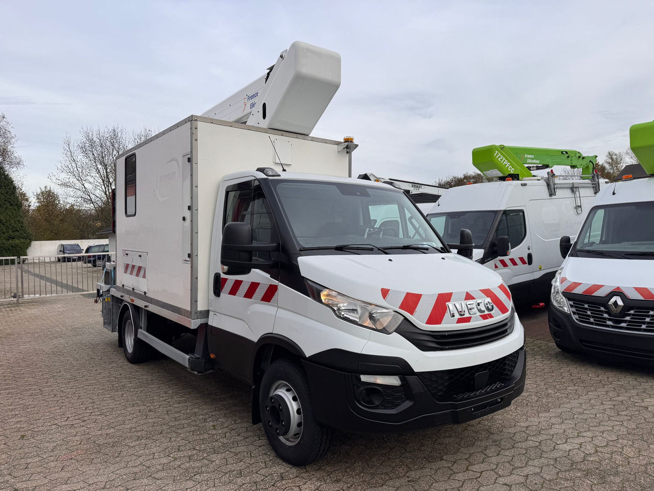 IVECO Daily 70C18 Hubarbeitsbühne Steiger France Elevateur 172 CPL EURO 6C - Veoautolt tõusev platvorm: pilt 2 IVECO Daily 70C18 Hubarbeitsbühne Steiger France Elevateur 172 CPL EURO 6C - Veoautolt tõusev platvorm: pilt 2