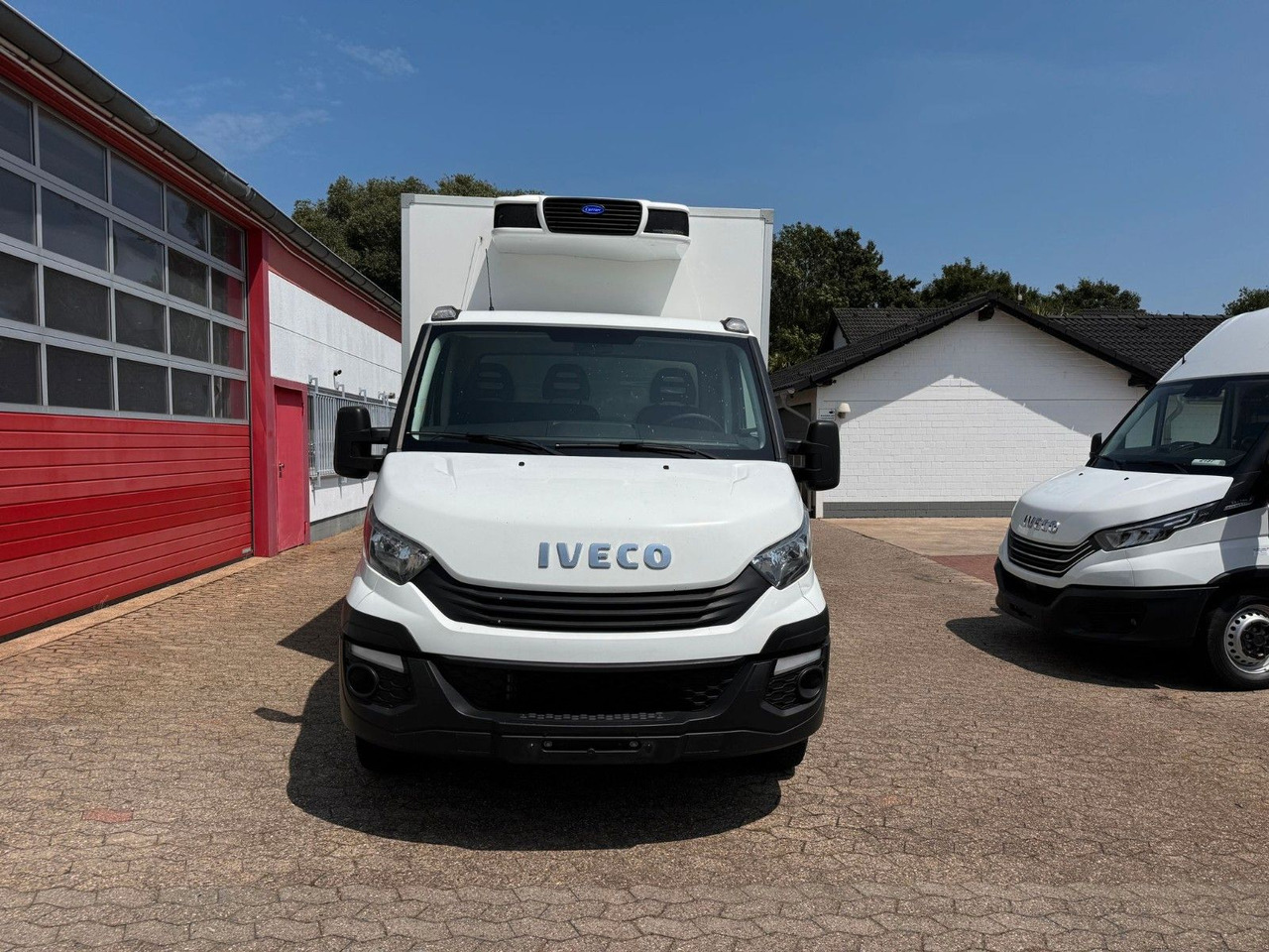 Iveco Daily 35C16 Tiefkühlkoffer Carrier Pulsor350 LWB - Tarbesõiduk külmik: pilt 2 Iveco Daily 35C16 Tiefkühlkoffer Carrier Pulsor350 LWB - Tarbesõiduk külmik: pilt 2