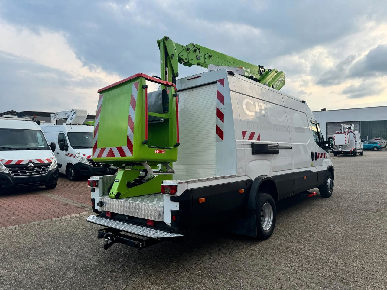 Iveco Daily 70C15 Steiger France Elevateur 172 TPFcc - Veoautolt tõusev platvorm: pilt 4 Iveco Daily 70C15 Steiger France Elevateur 172 TPFcc - Veoautolt tõusev platvorm: pilt 4