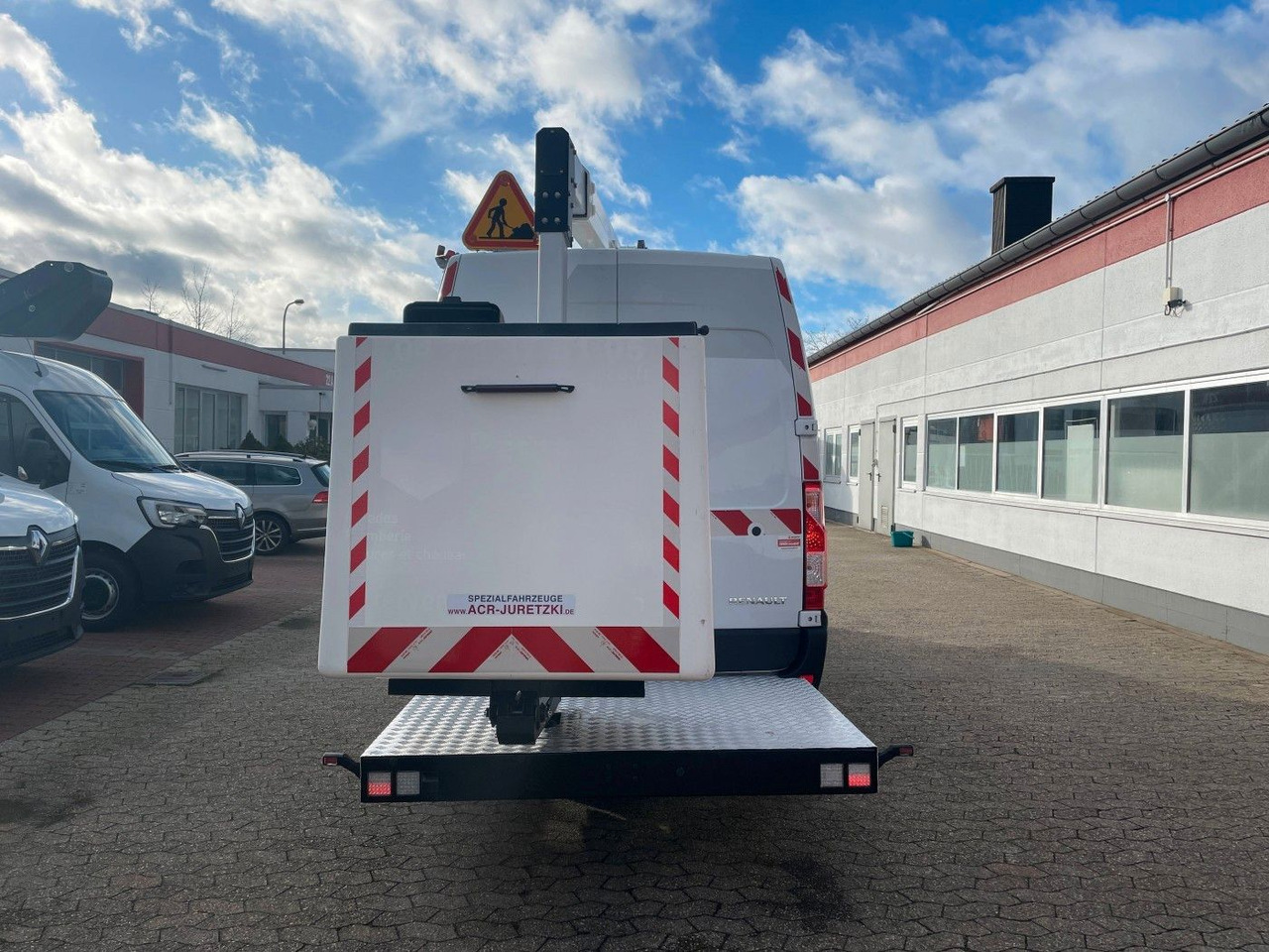 Renault Master Hubarbeitsbühne 2 Personen Korb bis 200kg - Veoautolt tõusev platvorm: pilt 5 Renault Master Hubarbeitsbühne 2 Personen Korb bis 200kg - Veoautolt tõusev platvorm: pilt 5
