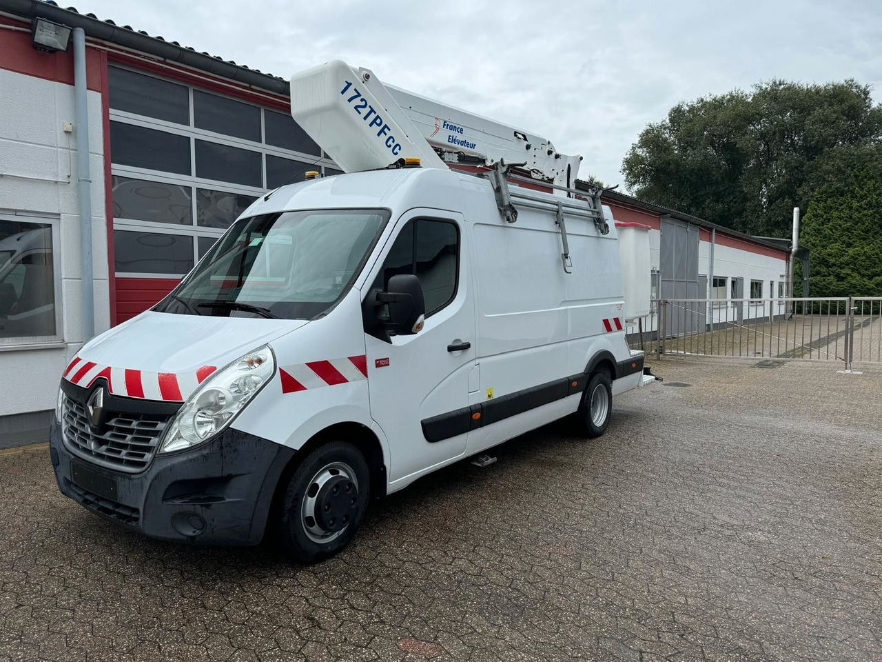 Renault Master L3H2 Steiger France Elévateur 172 TPFcc - Veoautolt tõusev platvorm: pilt 1 Renault Master L3H2 Steiger France Elévateur 172 TPFcc - Veoautolt tõusev platvorm: pilt 1