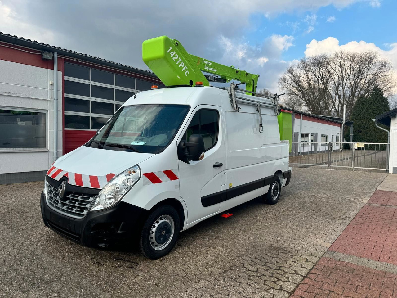 Renault Master Steiger France Elévateur 142 TPFc - Veoautolt tõusev platvorm: pilt 1 Renault Master Steiger France Elévateur 142 TPFc - Veoautolt tõusev platvorm: pilt 1