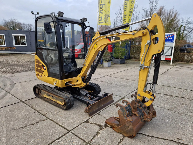 Caterpillar 301.7D with low hours! - Miniekskavaator: pilt 2 Caterpillar 301.7D with low hours! - Miniekskavaator: pilt 2