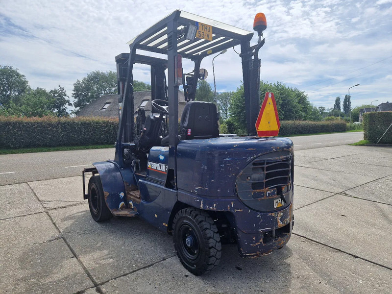 Caterpillar DP25K met breed vorkenbord - Diiseltõstuk: pilt 3 Caterpillar DP25K met breed vorkenbord - Diiseltõstuk: pilt 3