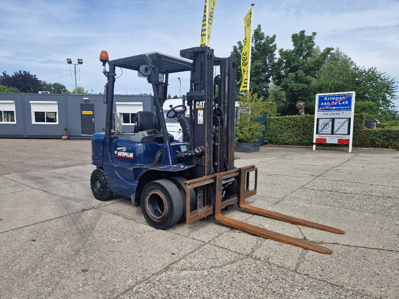 Caterpillar DP25K met breed vorkenbord - Diiseltõstuk: pilt 2 Caterpillar DP25K met breed vorkenbord - Diiseltõstuk: pilt 2