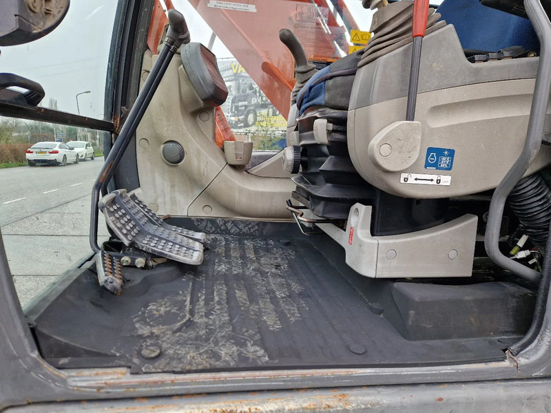 Lintekskavaator Hitachi ZX160LC-3 rijwerk zéér netjes: pilt 14