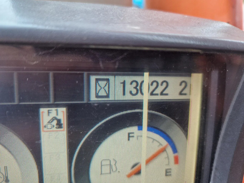 Lintekskavaator Hitachi ZX160LC-3 rijwerk zéér netjes: pilt 10