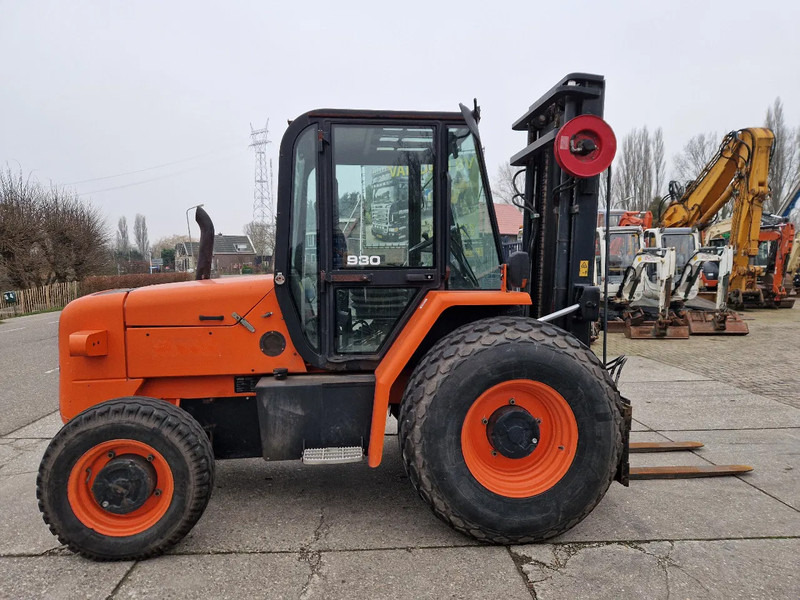 JCB 930-4WD T4 ruwterreinheftruck - Ebatasasel maastikul kohanduv kahveltõstuk: pilt 2 JCB 930-4WD T4 ruwterreinheftruck - Ebatasasel maastikul kohanduv kahveltõstuk: pilt 2
