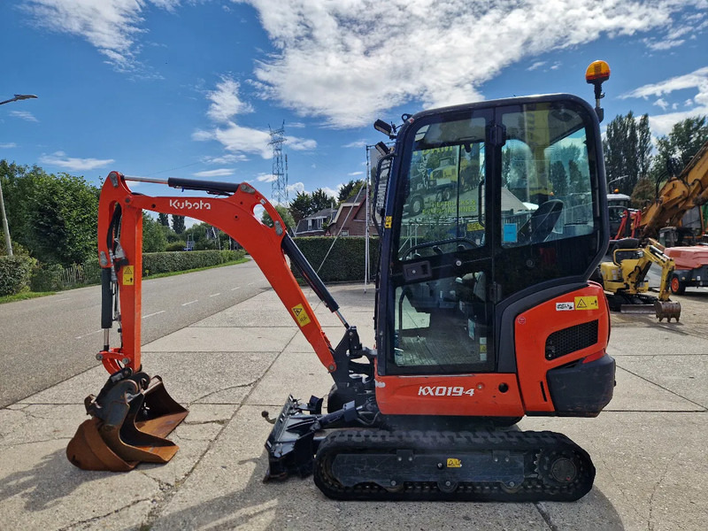 Kubota KX019-4 met 1990 uur - Miniekskavaator: pilt 1 Kubota KX019-4 met 1990 uur - Miniekskavaator: pilt 1