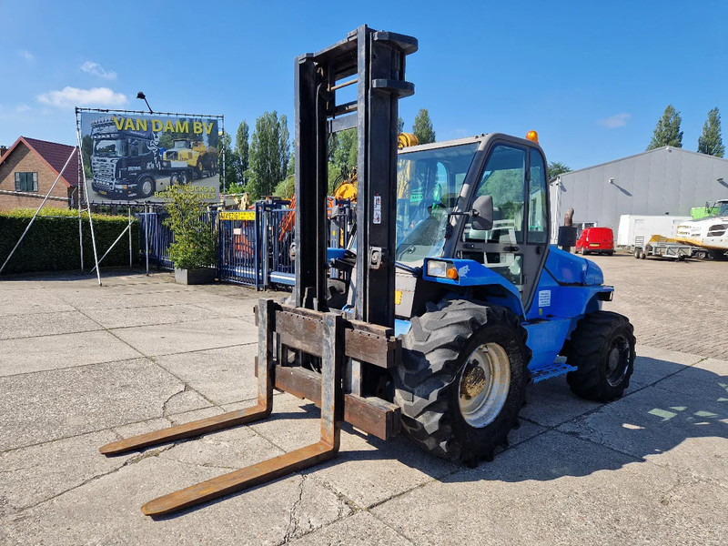 Manitou M50-4 ruwterrein 4WD sideshift - Ebatasasel maastikul kohanduv kahveltõstuk: pilt 1 Manitou M50-4 ruwterrein 4WD sideshift - Ebatasasel maastikul kohanduv kahveltõstuk: pilt 1