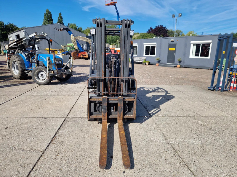 Nissan 1800 kg. LPG met keuring - Gaasitõstuk: pilt 5 Nissan 1800 kg. LPG met keuring - Gaasitõstuk: pilt 5